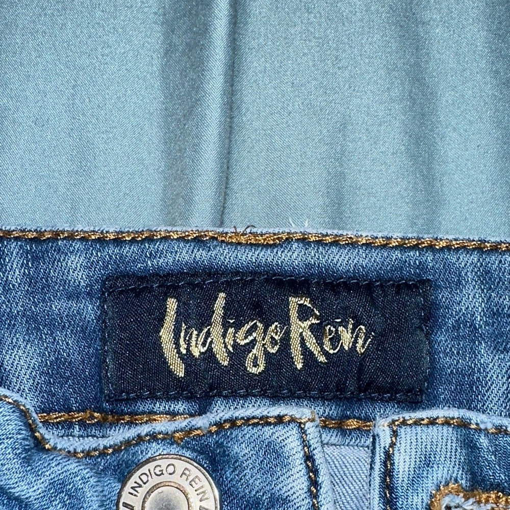 Distressed Blue Jeans - Picture 3 of 5